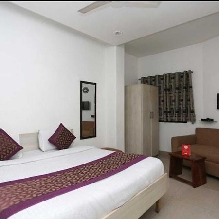 Deluxe Rooms In Jangpura New Delhi Luaran gambar