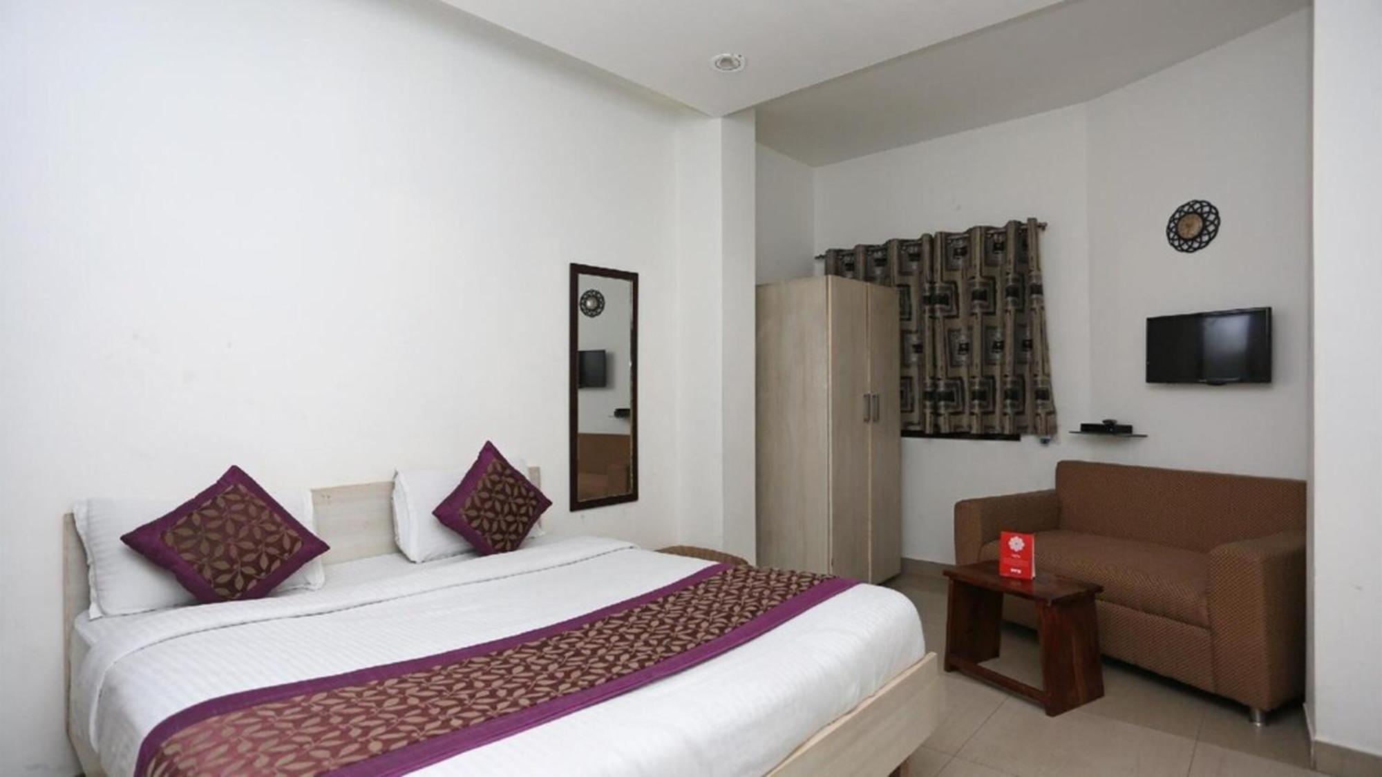 Deluxe Rooms In Jangpura New Delhi Luaran gambar