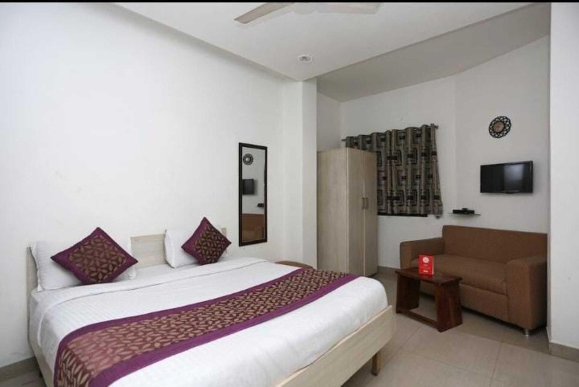 Deluxe Rooms In Jangpura New Delhi Luaran gambar