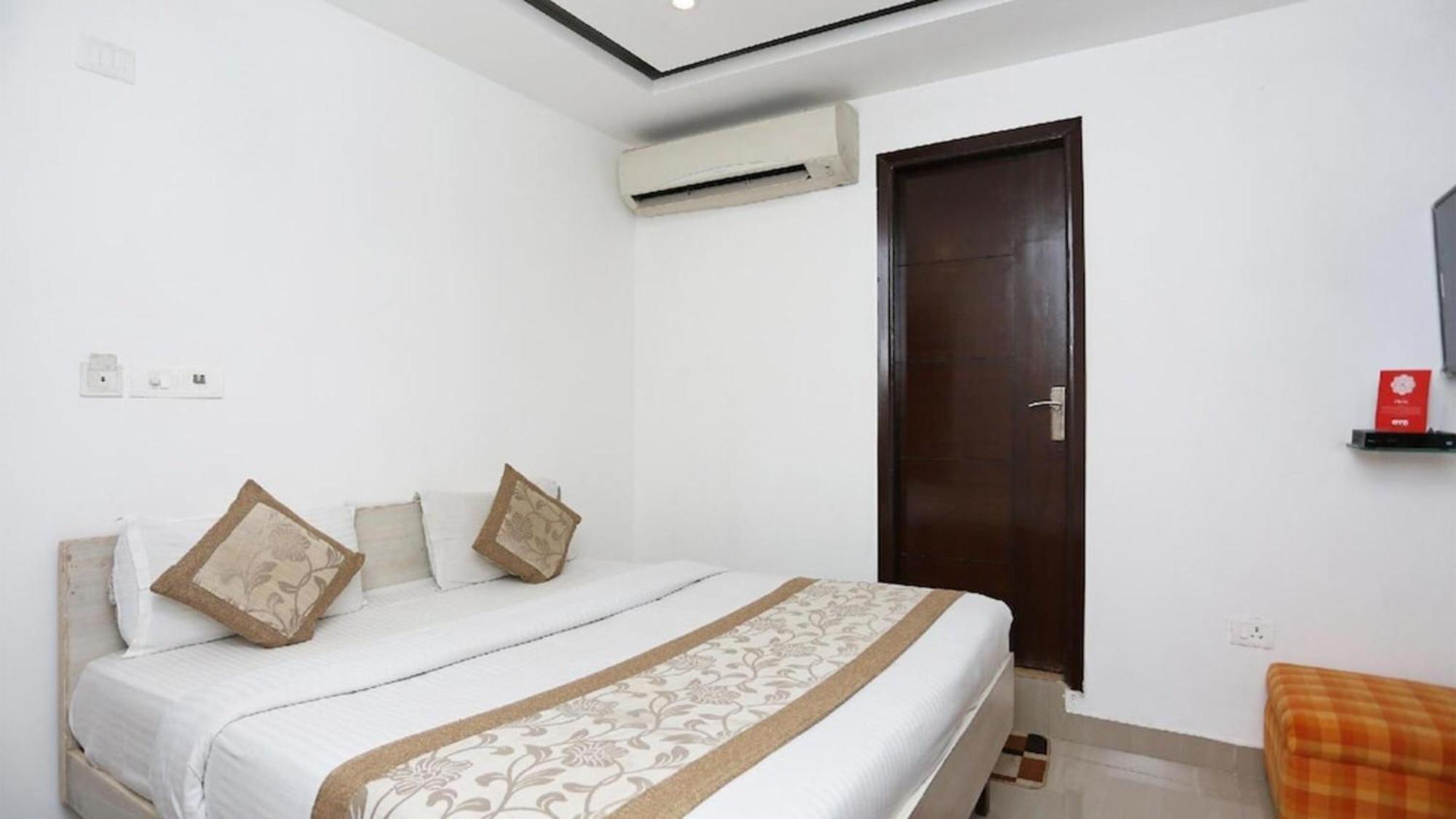 Deluxe Rooms In Jangpura New Delhi Luaran gambar
