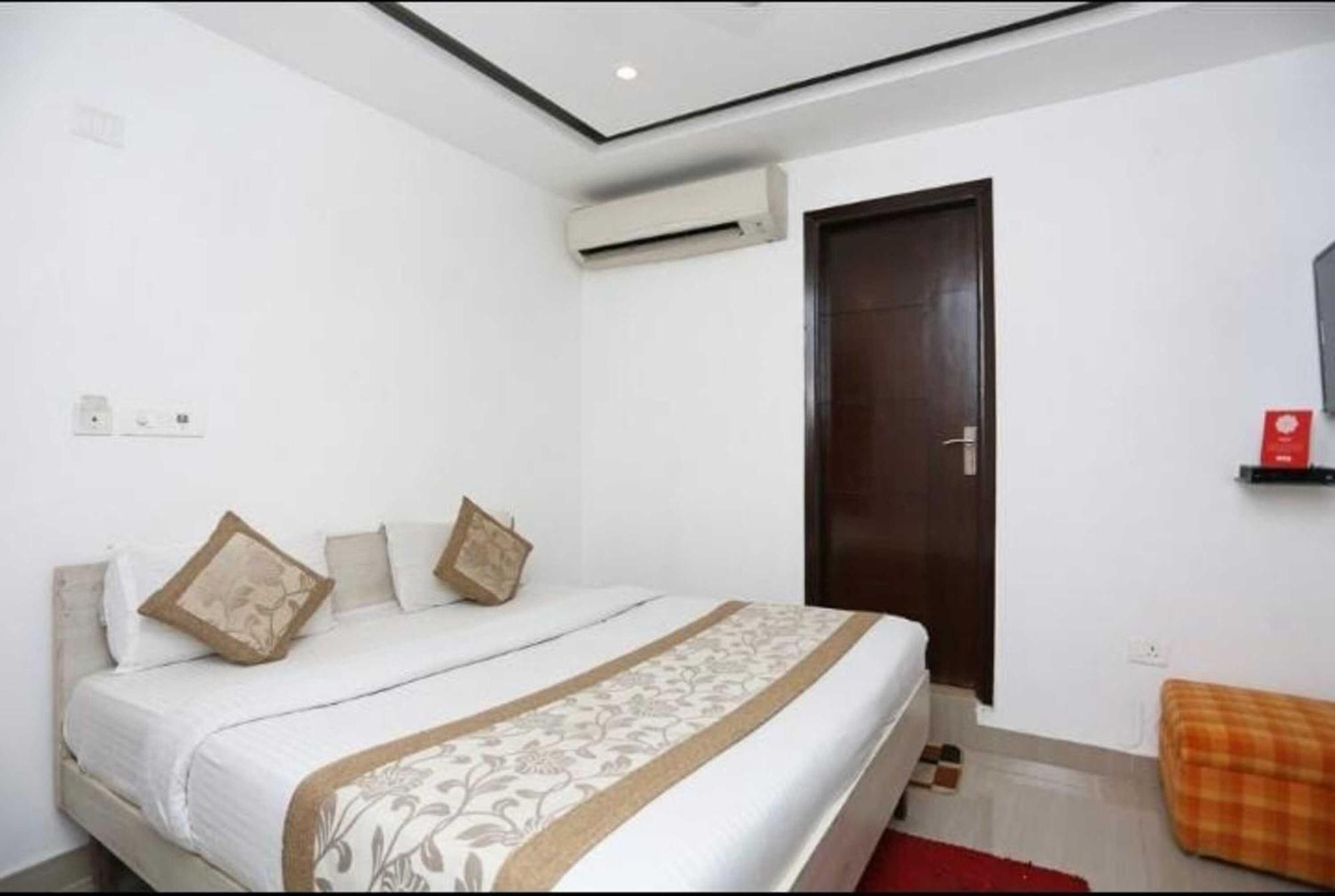 Deluxe Rooms In Jangpura New Delhi Luaran gambar
